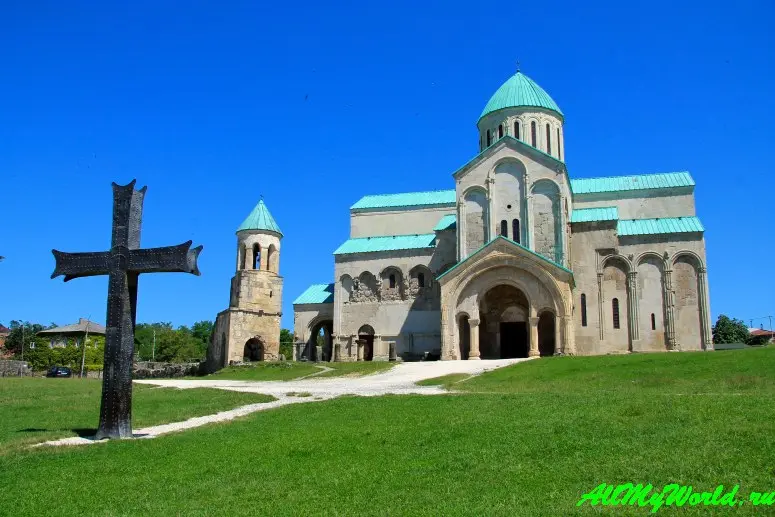Имеретия, Грузия: храм Баграти в Кутаиси