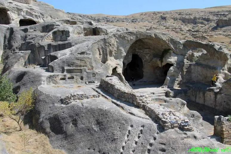 Грузия: скалы Уплисцихе